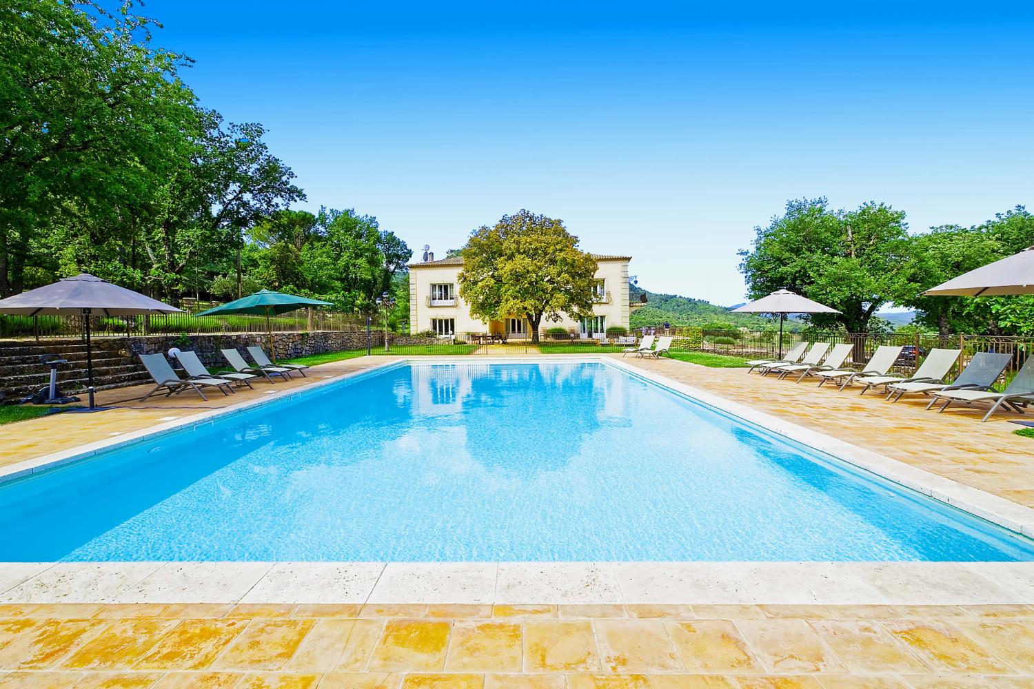 Vacation accommodation in Provence with private pool