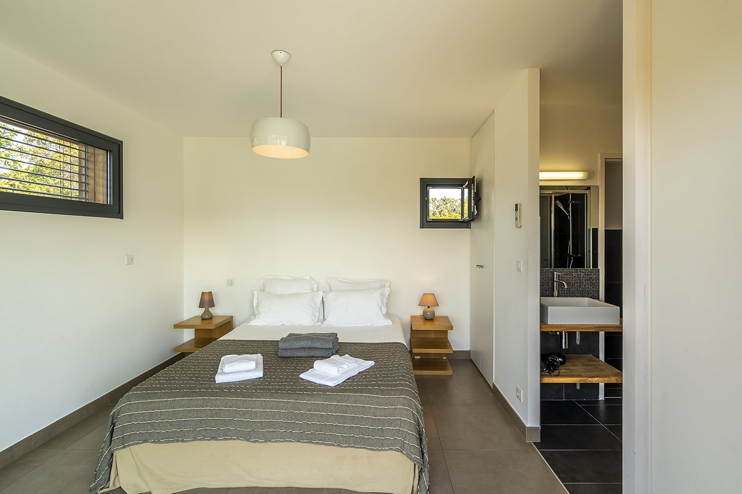 Bedroom | Holiday villa in Corsica