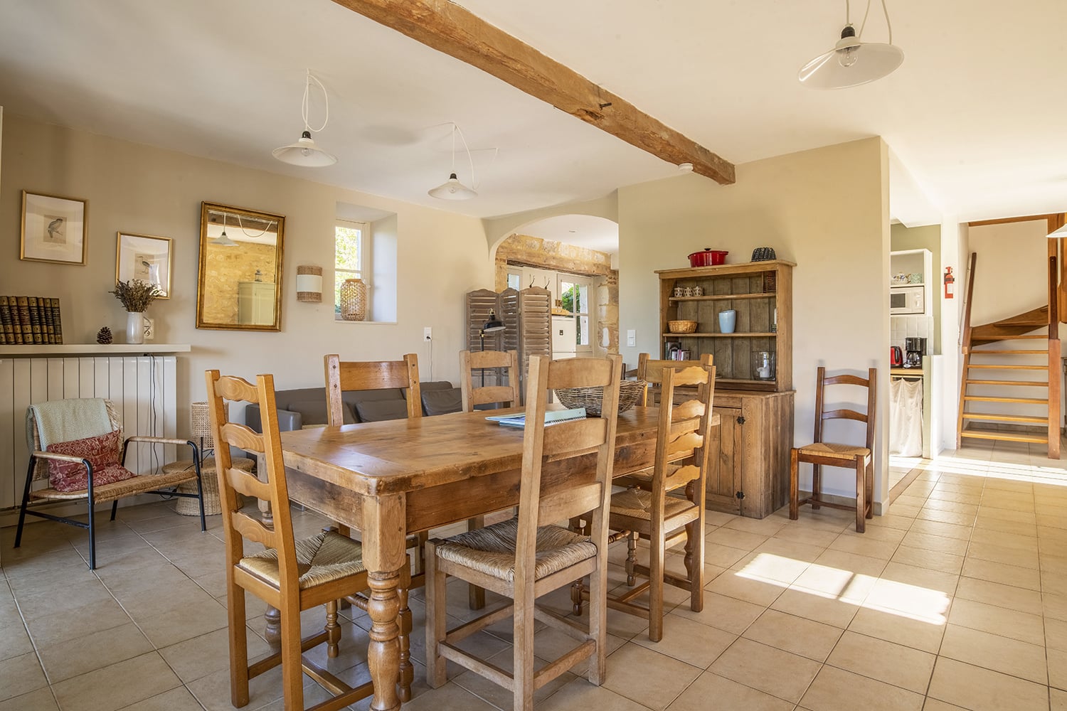 Dining room | Holiday home in Nouvelle-Aquitaine