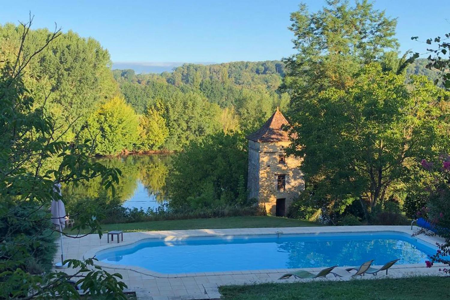 Private pool