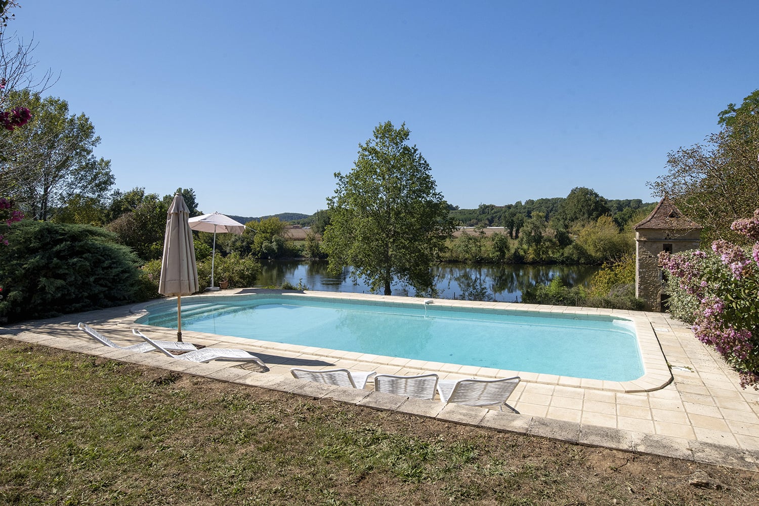 Private pool