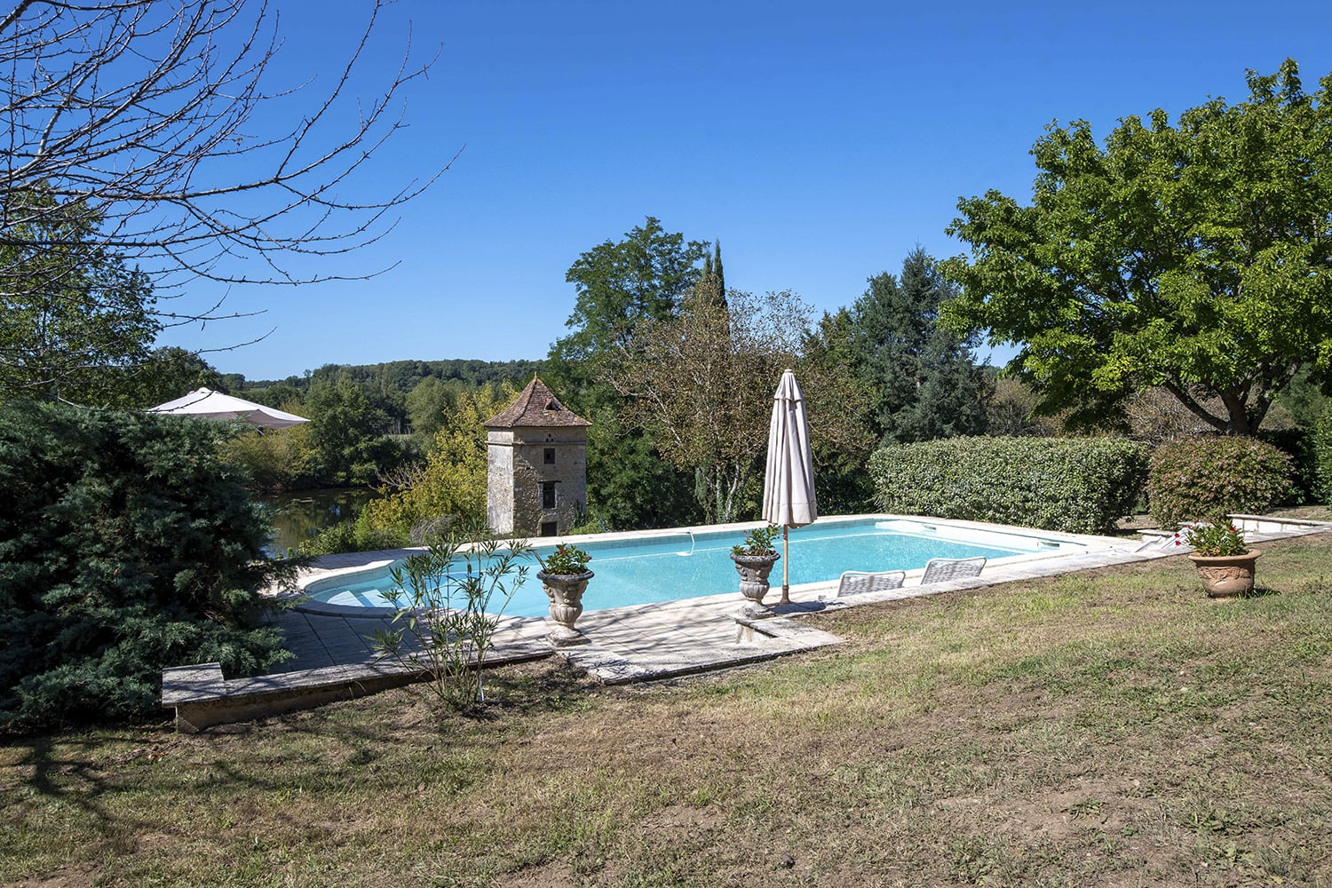 Private pool