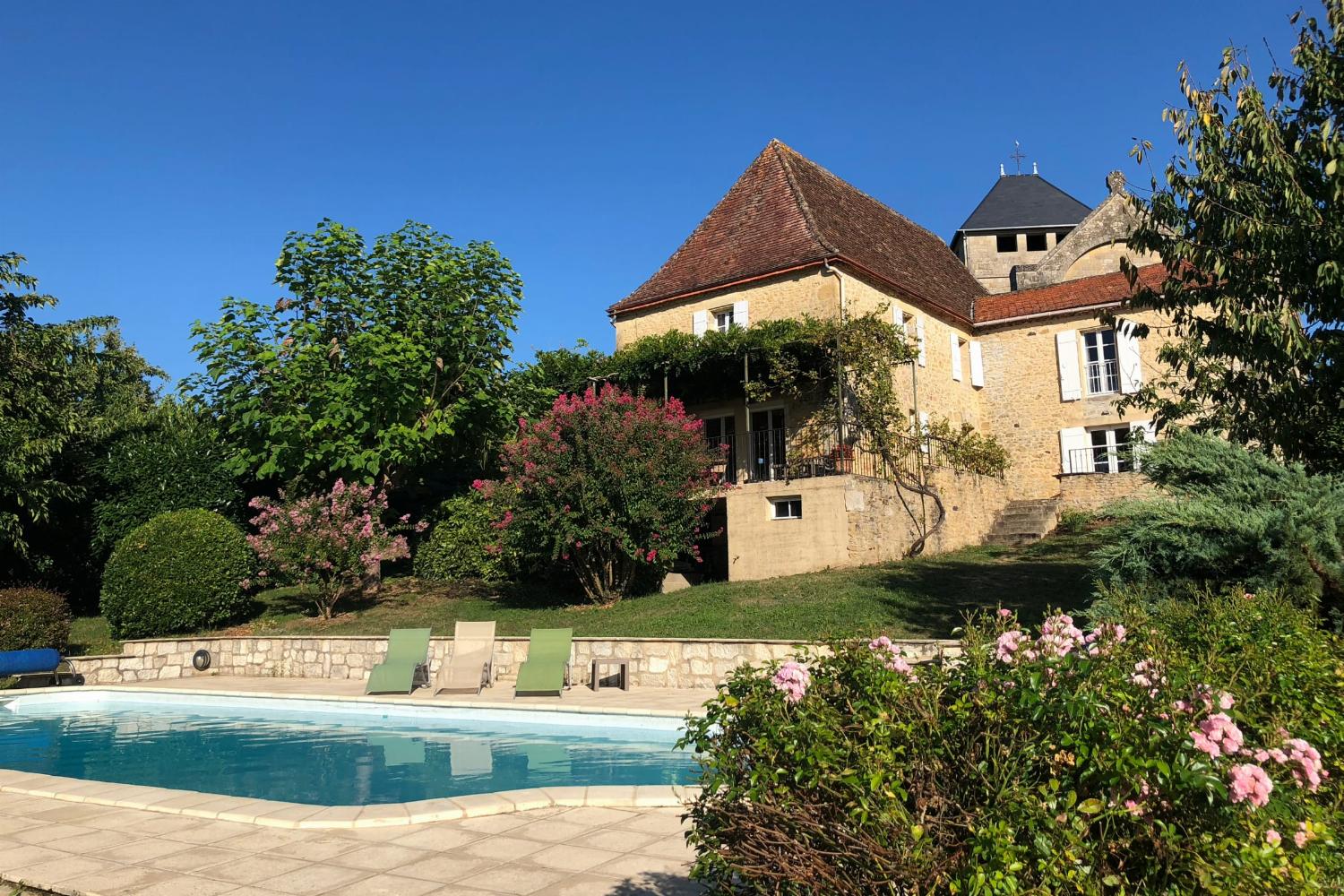 Rental home in Dordogne with private pool