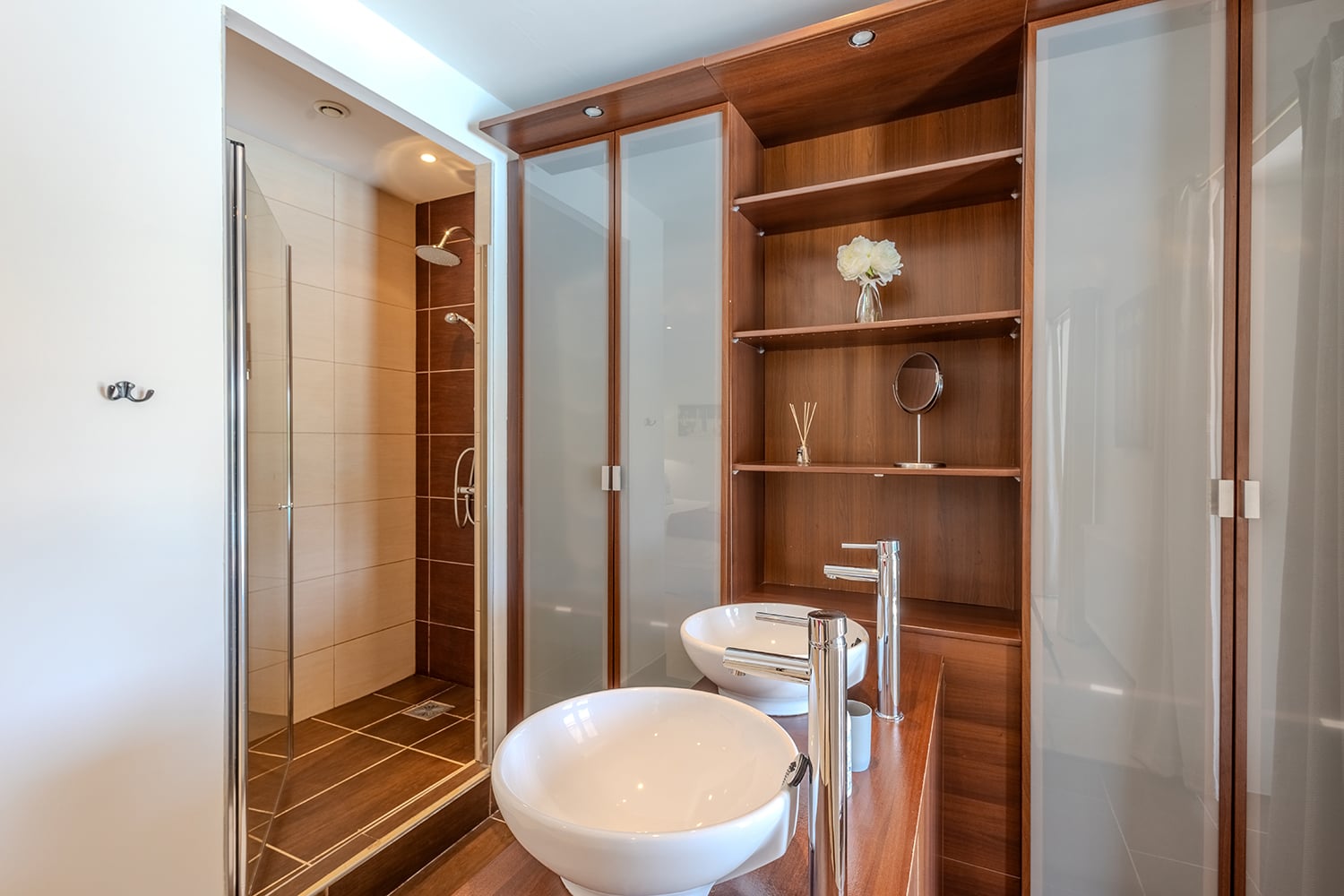 Bathroom | Rental home in Nouvelle-Aquitaine