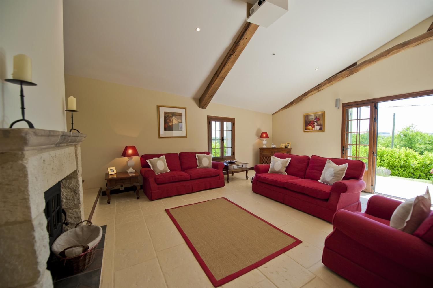 Living room | Rental home in Nouvelle-Aquitaine