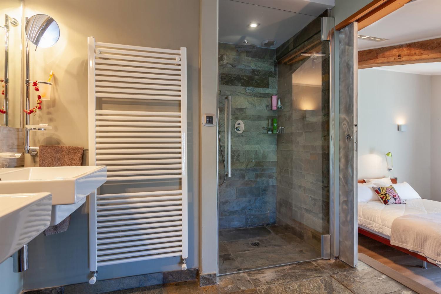 Bathroom | Holiday villa in Provence