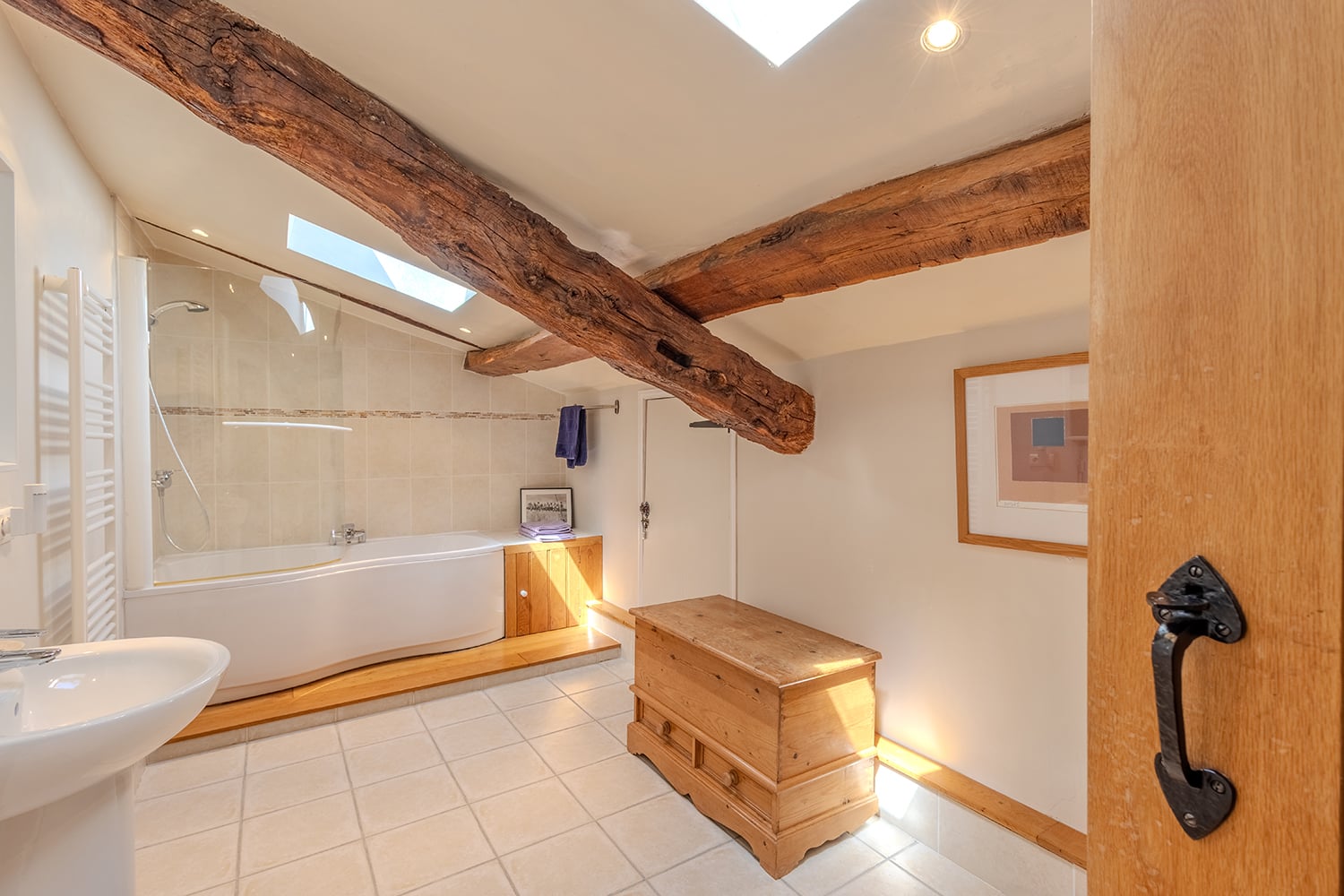Bathroom | Holiday home in Juillac