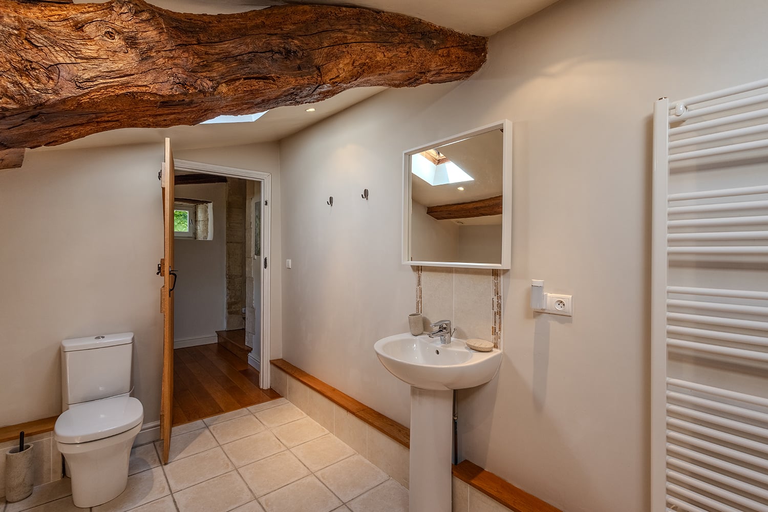 Bathroom | Holiday home in Juillac