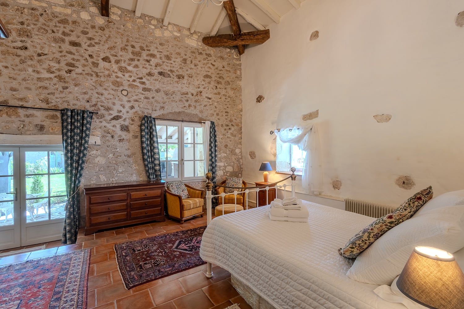 Bedroom | Holiday home in Juillac