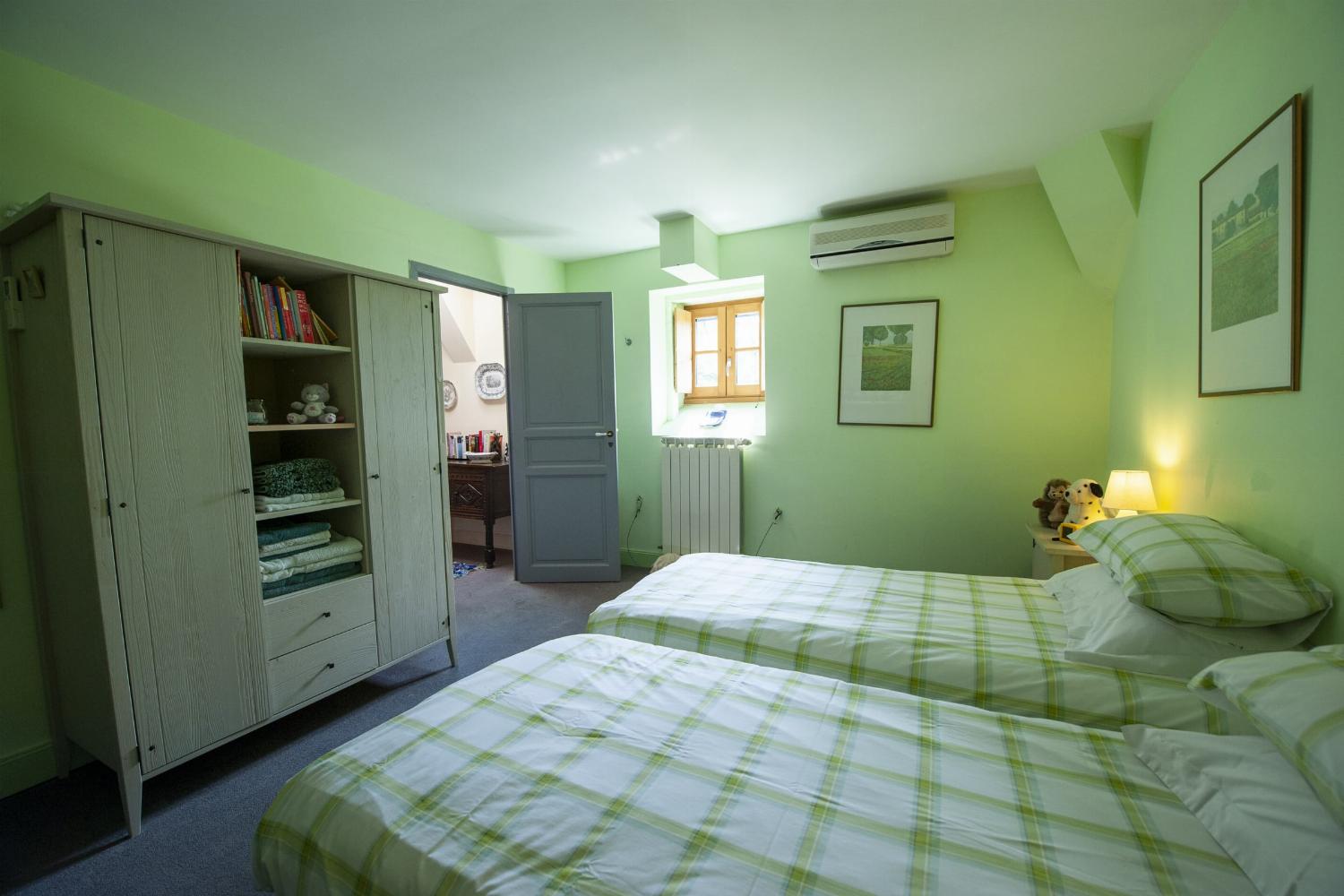 Bedroom | Holiday home in Lot