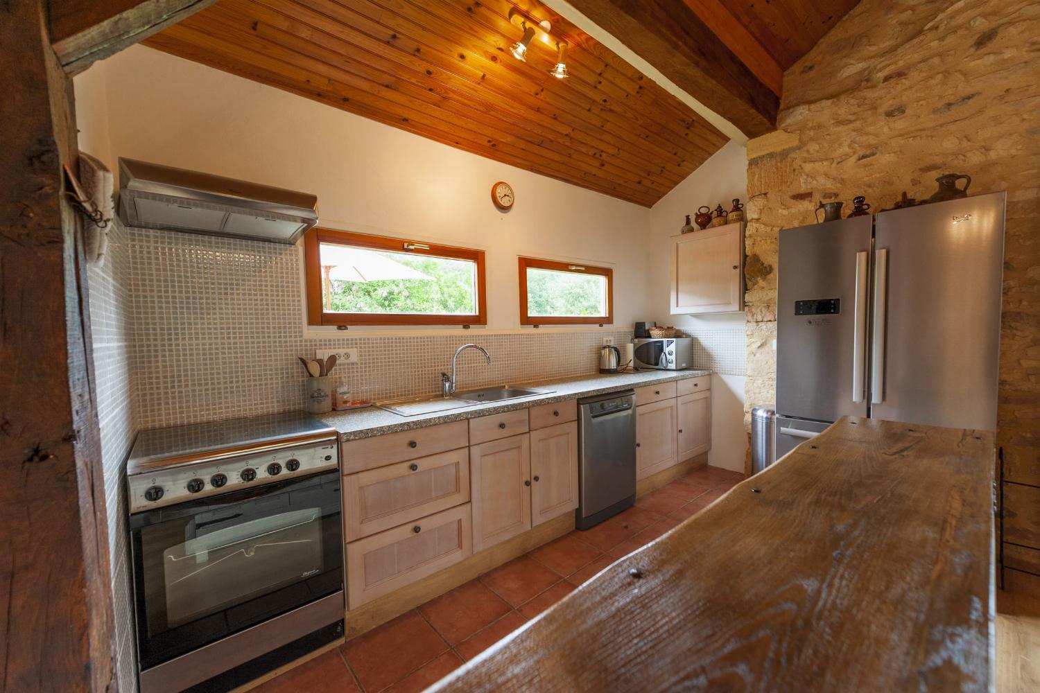 Kitchen | Holiday home in Lot