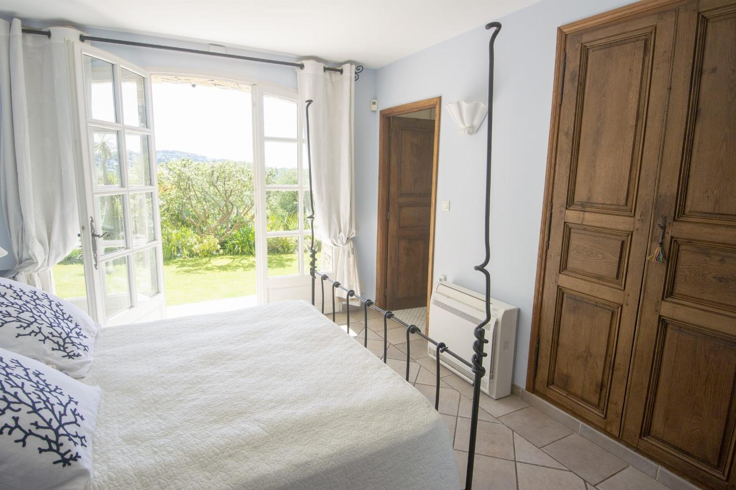 Bedroom | Holiday villa in Provence