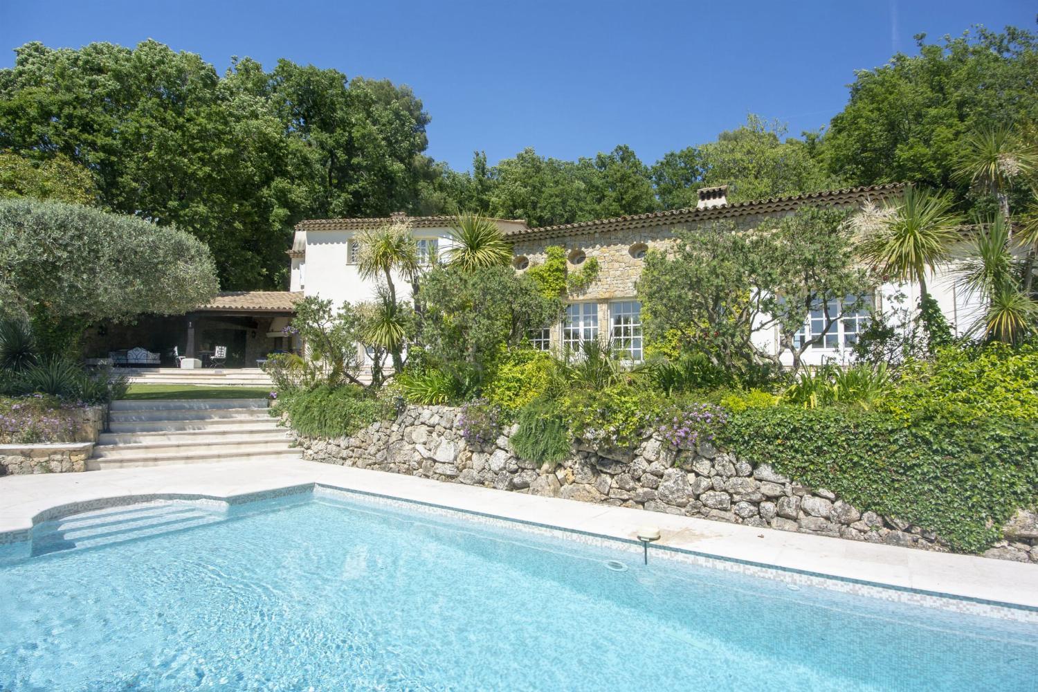 Holiday villa in Provence with private pool