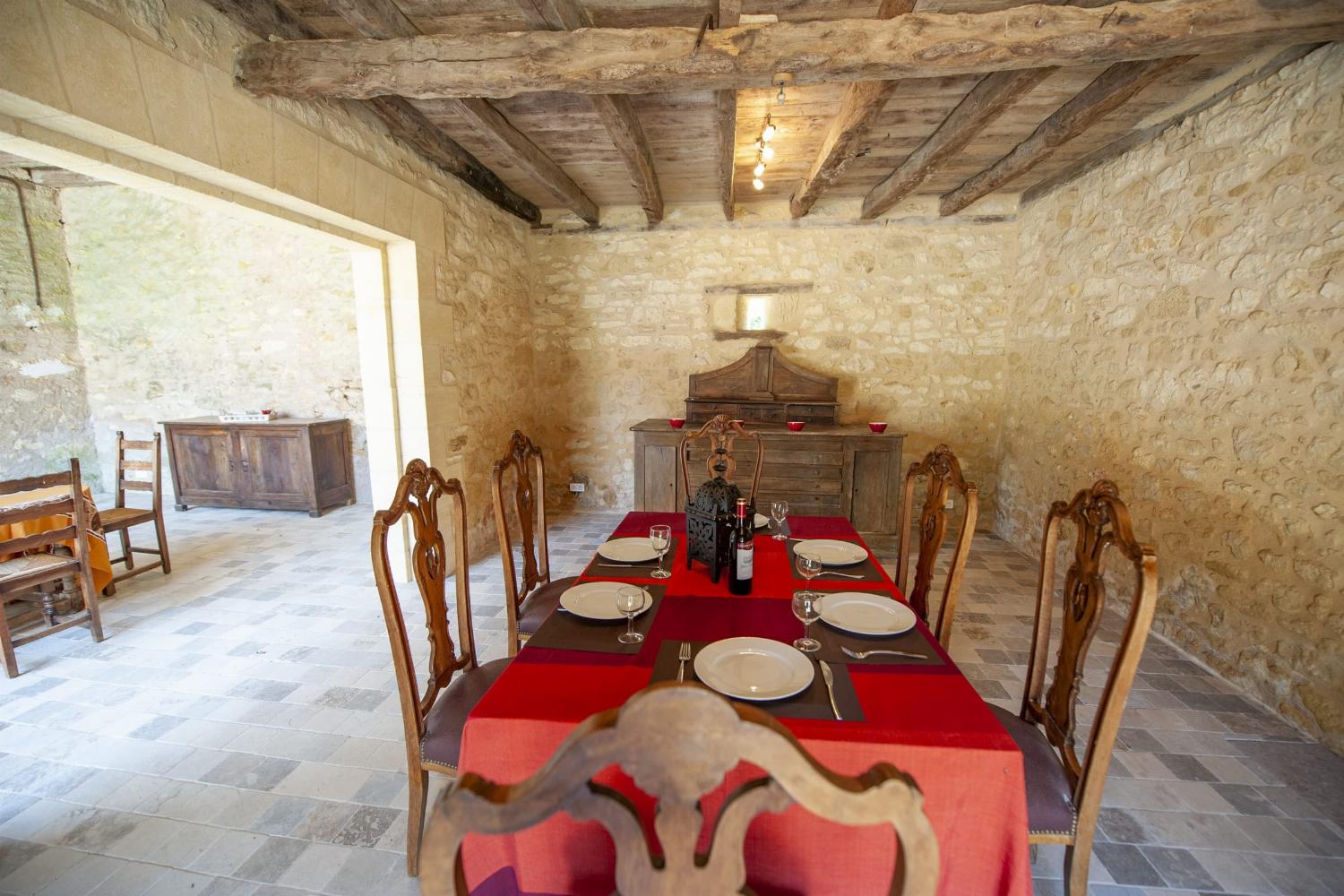 Dining room | Holiday home in Dordogne