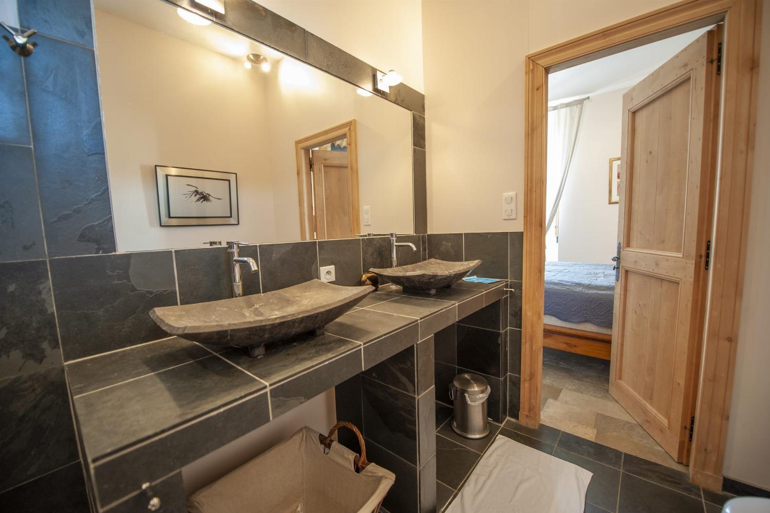 Bathroom | Holiday home in Dordogne