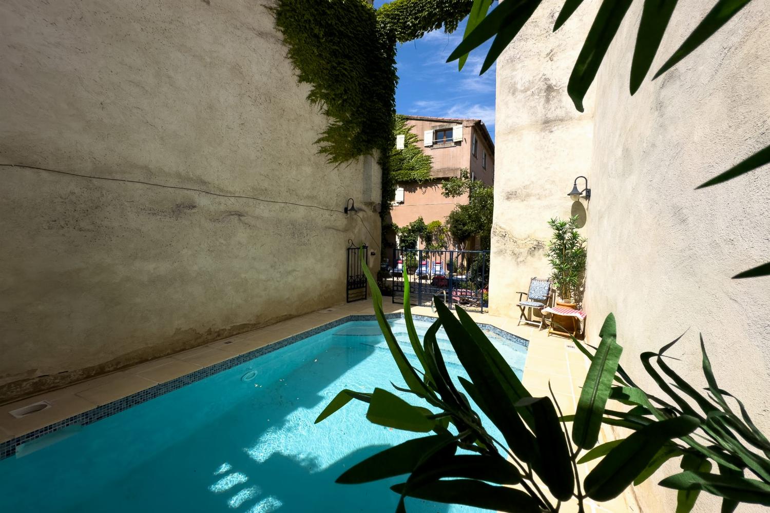 Private pool