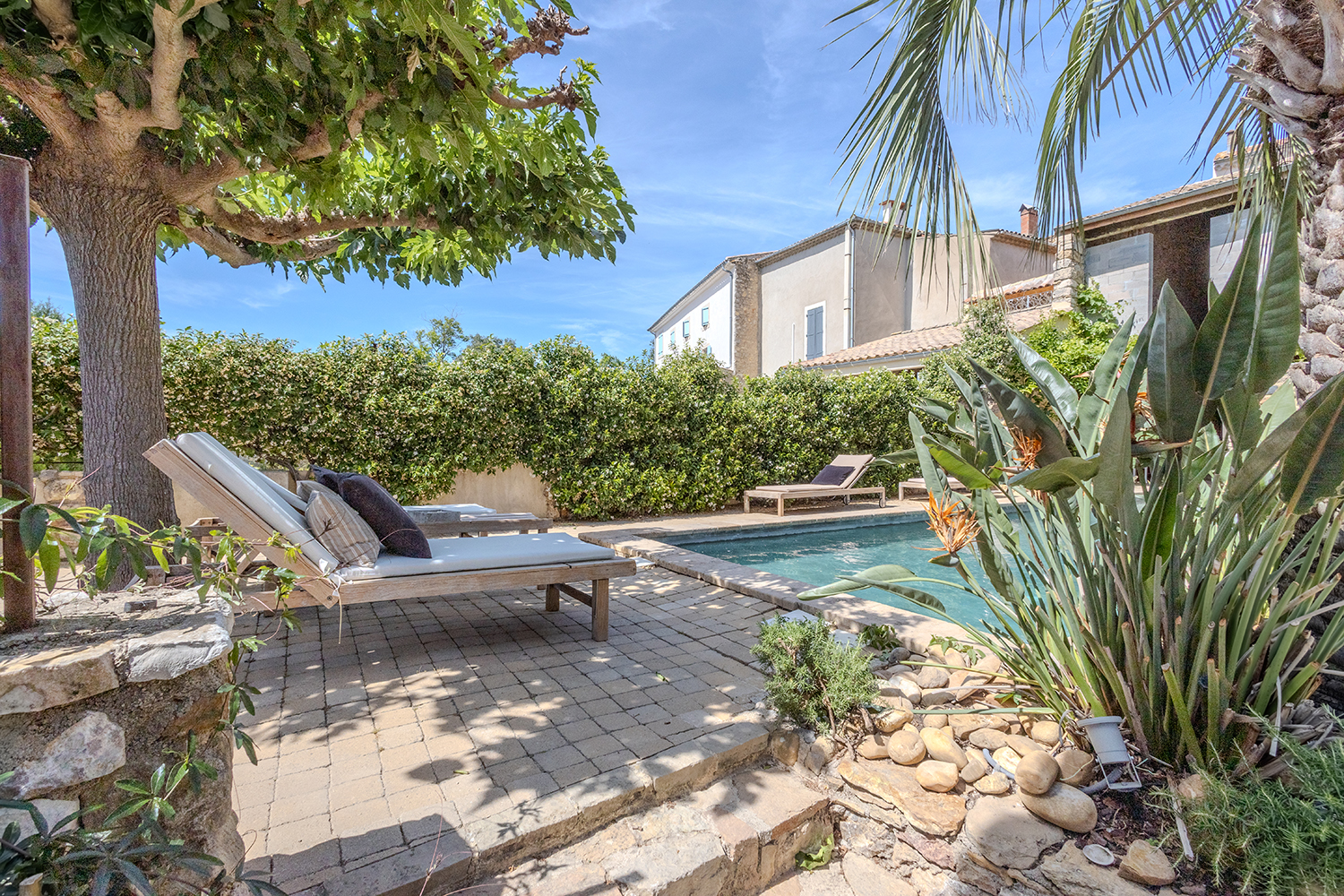 Private pool Private pool