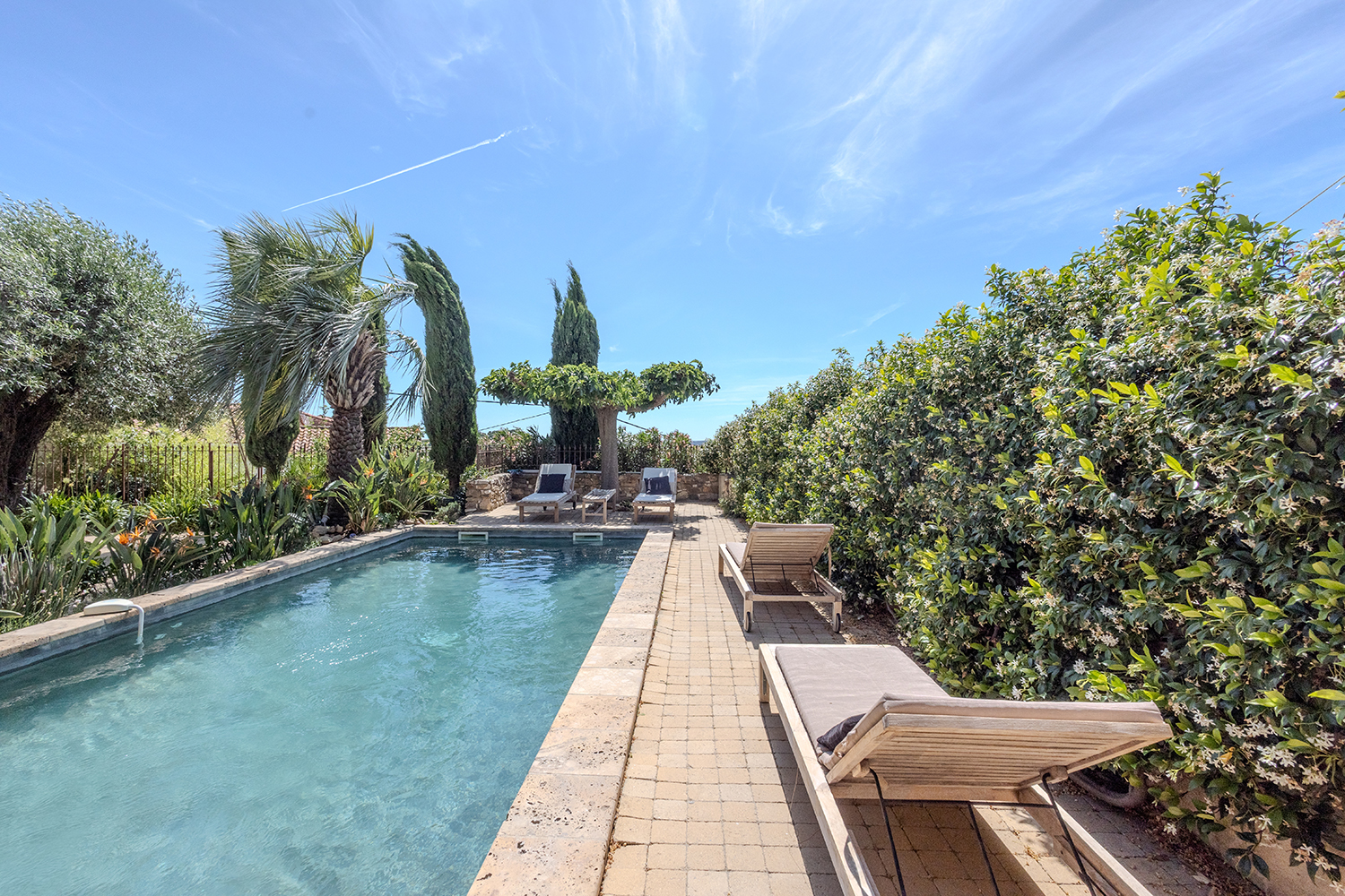 Private pool Private pool