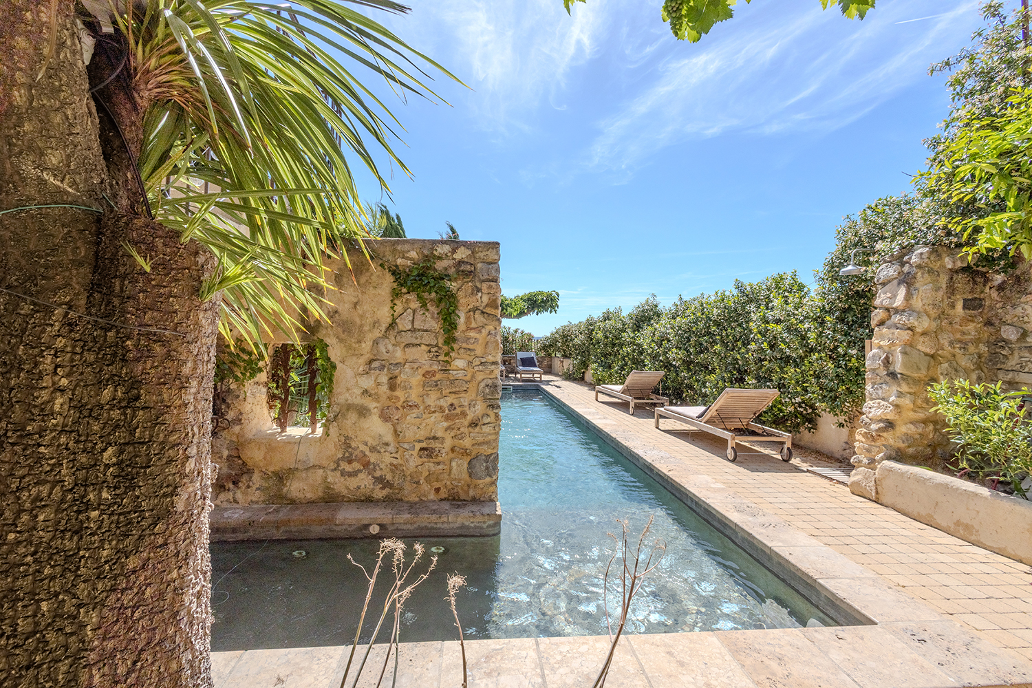 Private pool Private pool