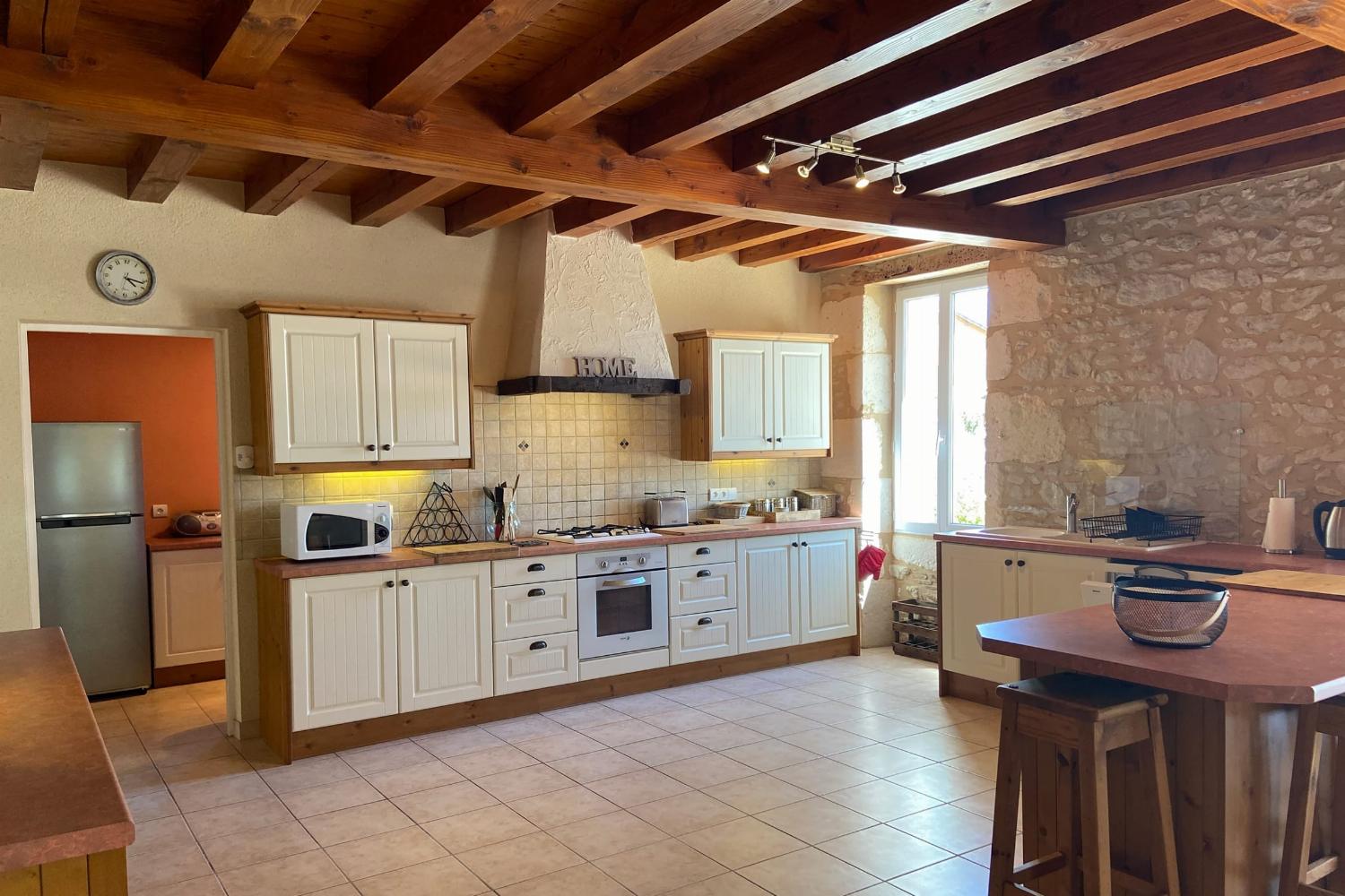 Kitchen | Holiday home in Nouvelle-Aquitaine