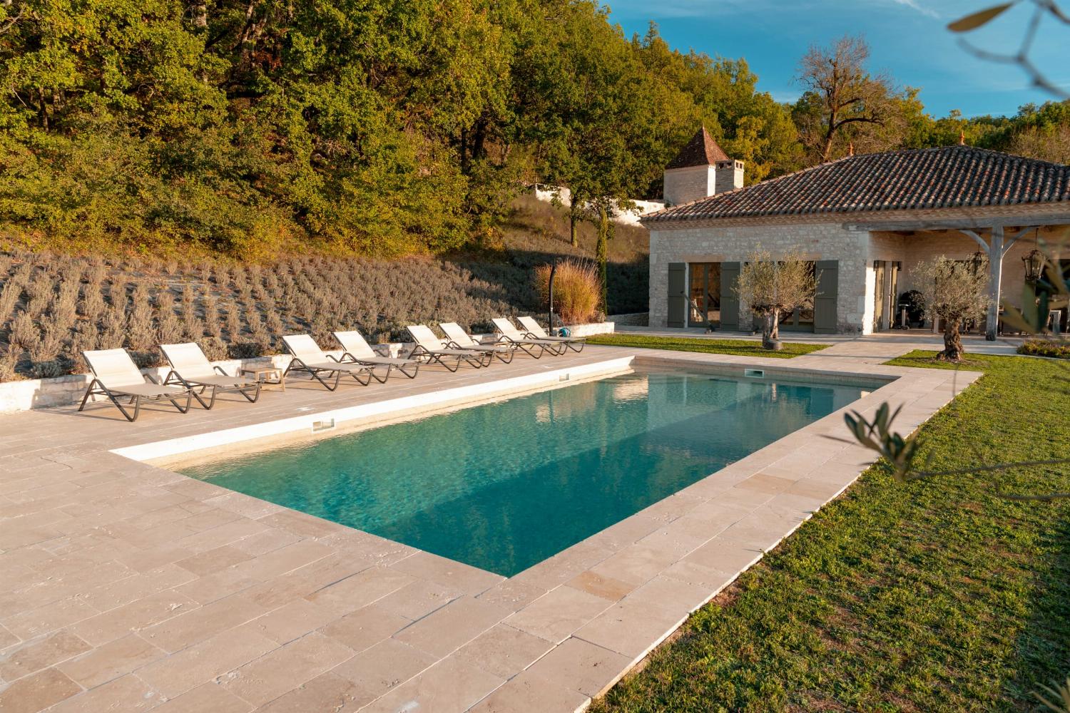 Location de vacances dans le Lot avec piscine privée