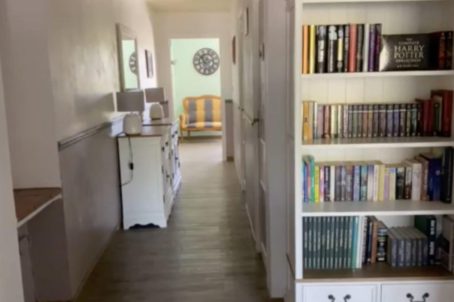Hallway | Holiday accommodation in South West France