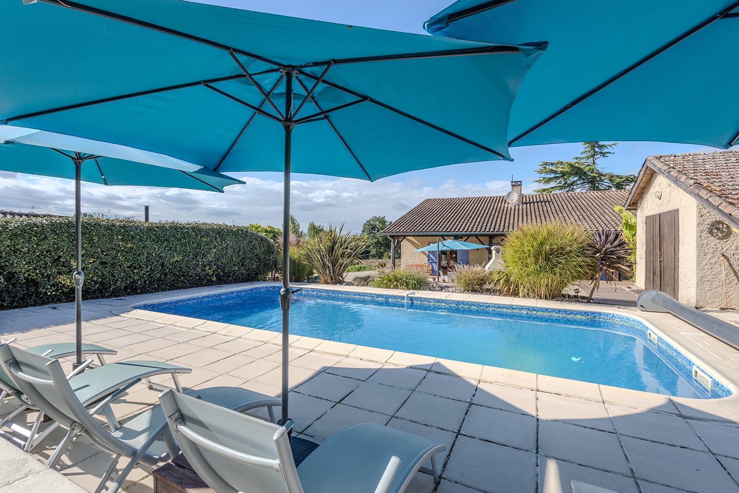 Private pool