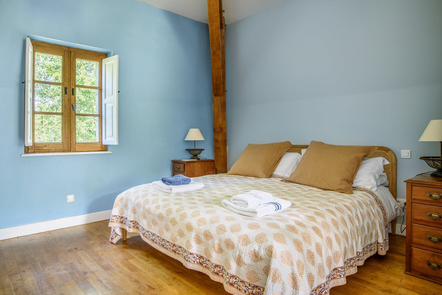 Bedroom | Holiday home in Bourdeilles