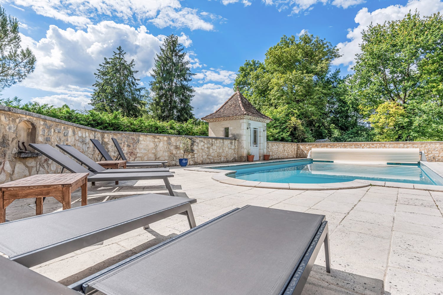 Private pool
