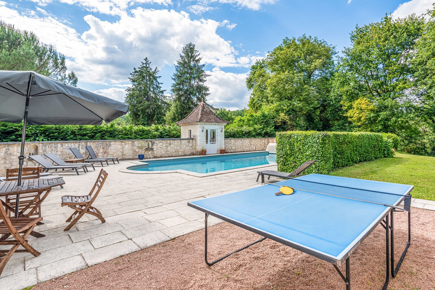 Table tennis