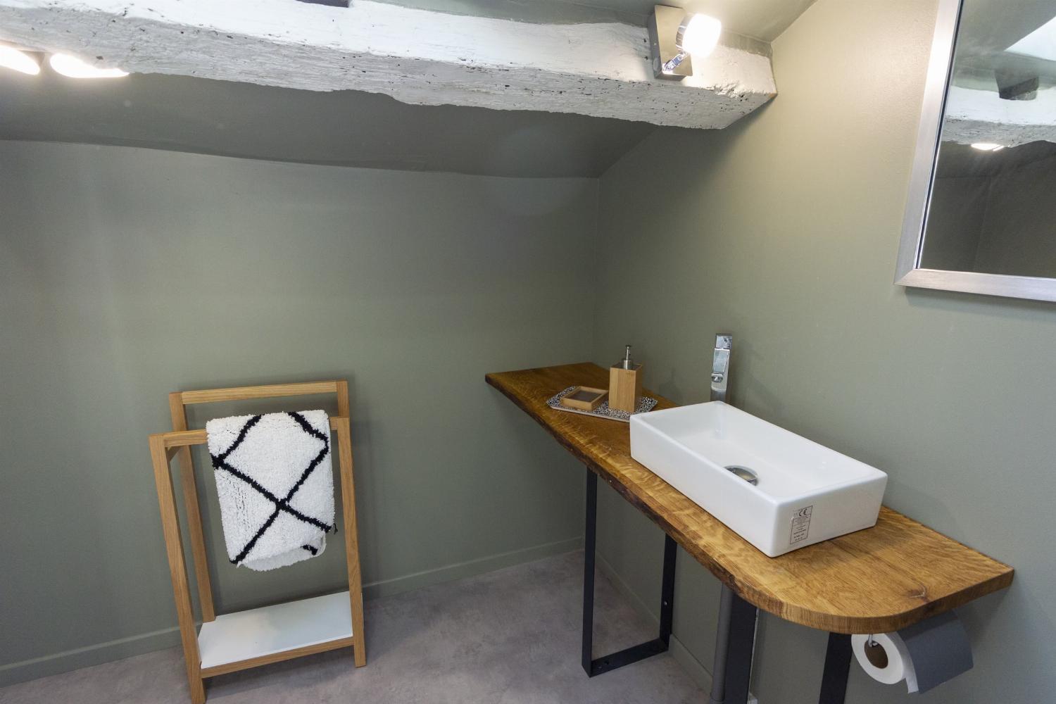 Bathroom | Holiday accommodation in Dordogne