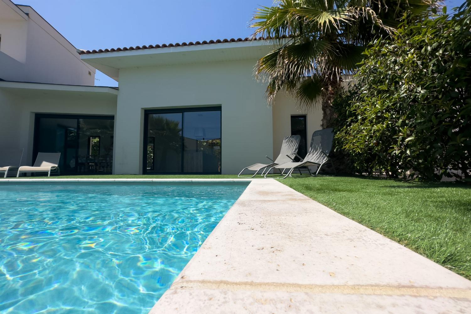 Holiday villa in the South of France with private pool