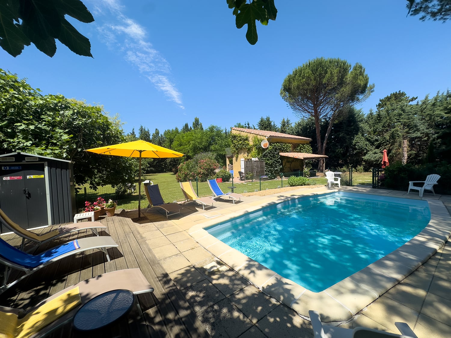 Private pool