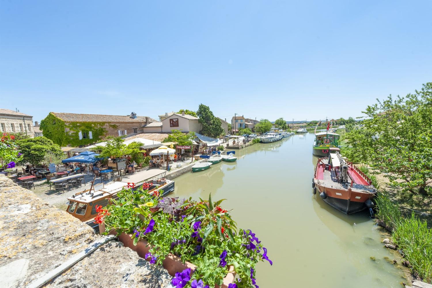 Canal du Midi in Le Somail