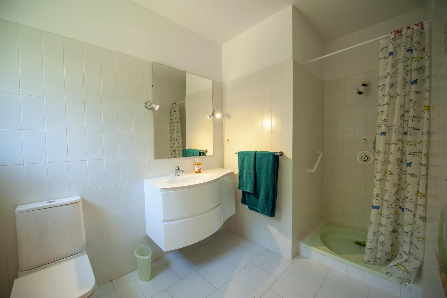 Bathroom | Holiday villa in the South of France