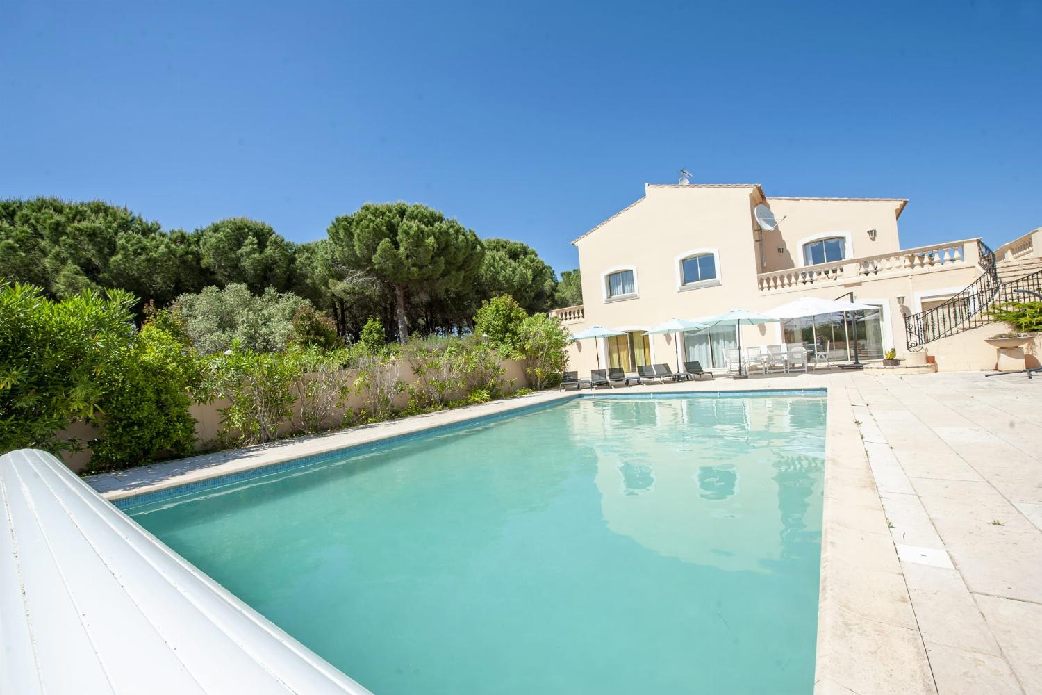 Holiday villa in the South of France with private pool