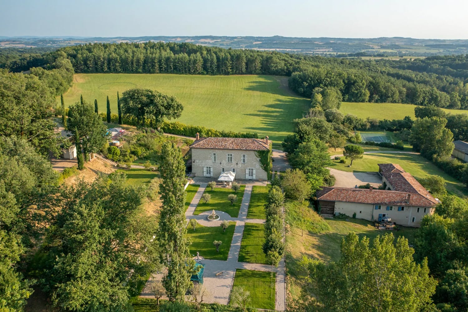 Holiday home in Damiatte with private pool Holiday home in Damiatte with private pool
