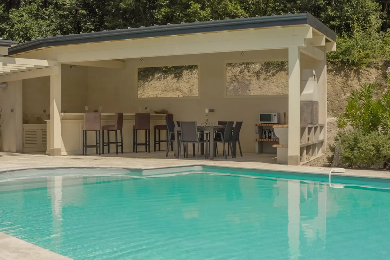 Private pool Private pool
