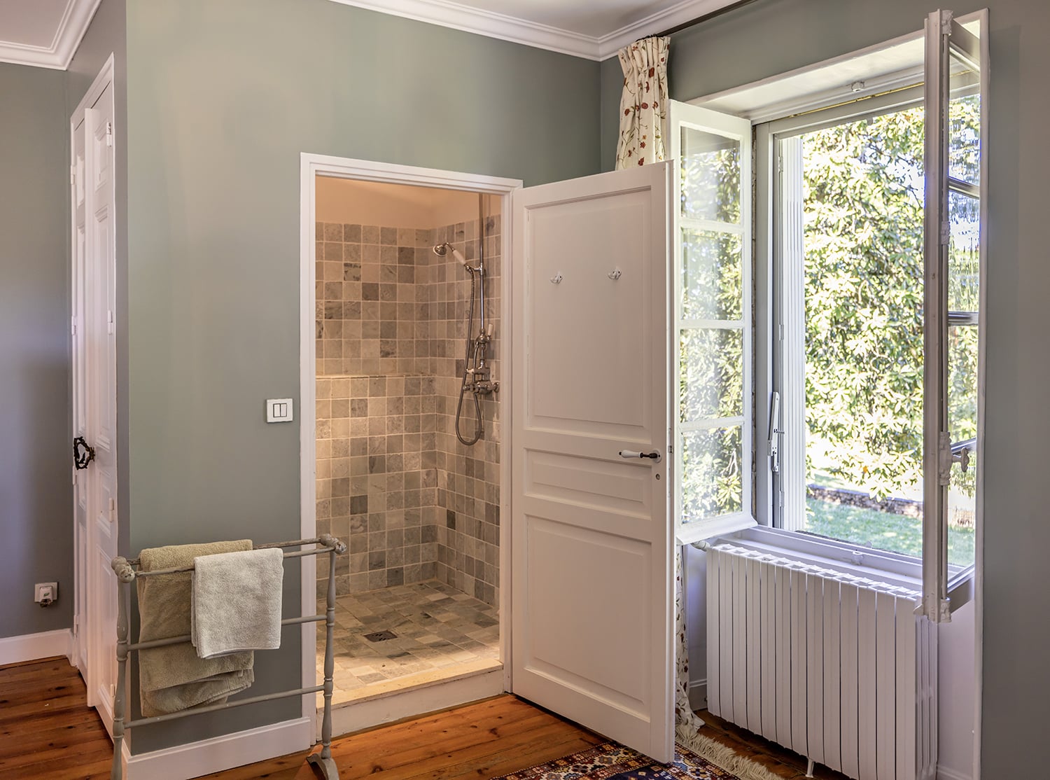 Bathroom Bathroom