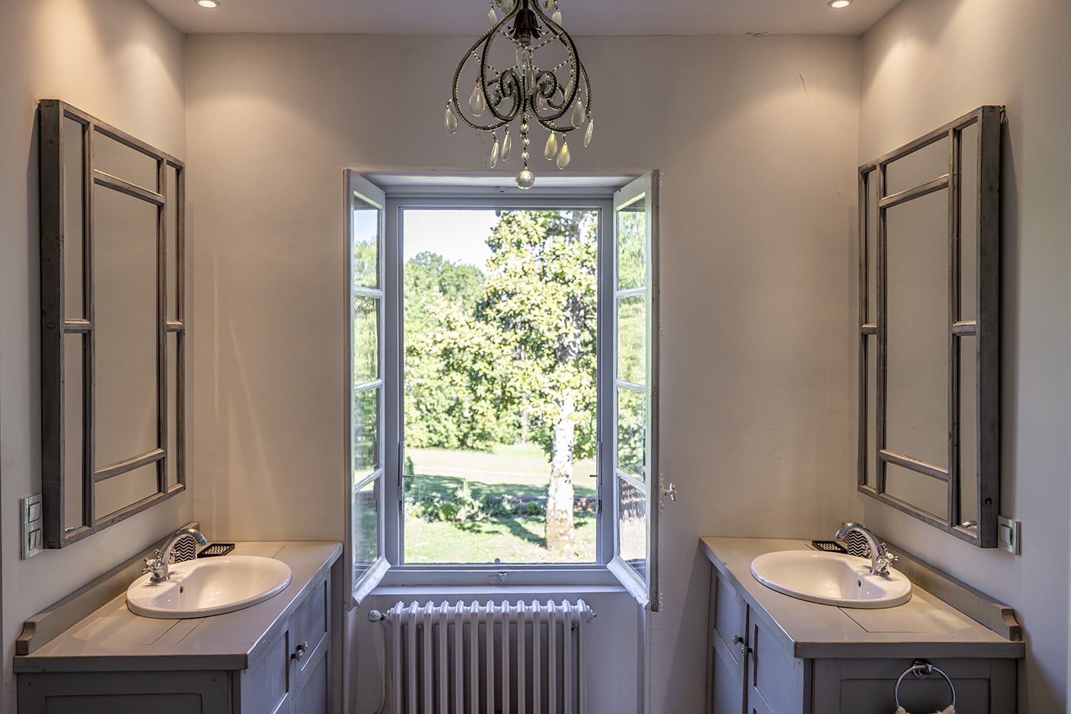 Bathroom Bathroom
