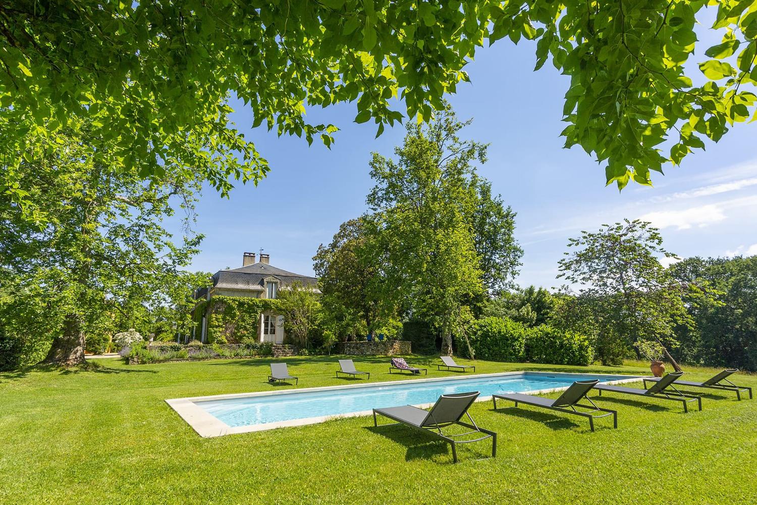 Private pool