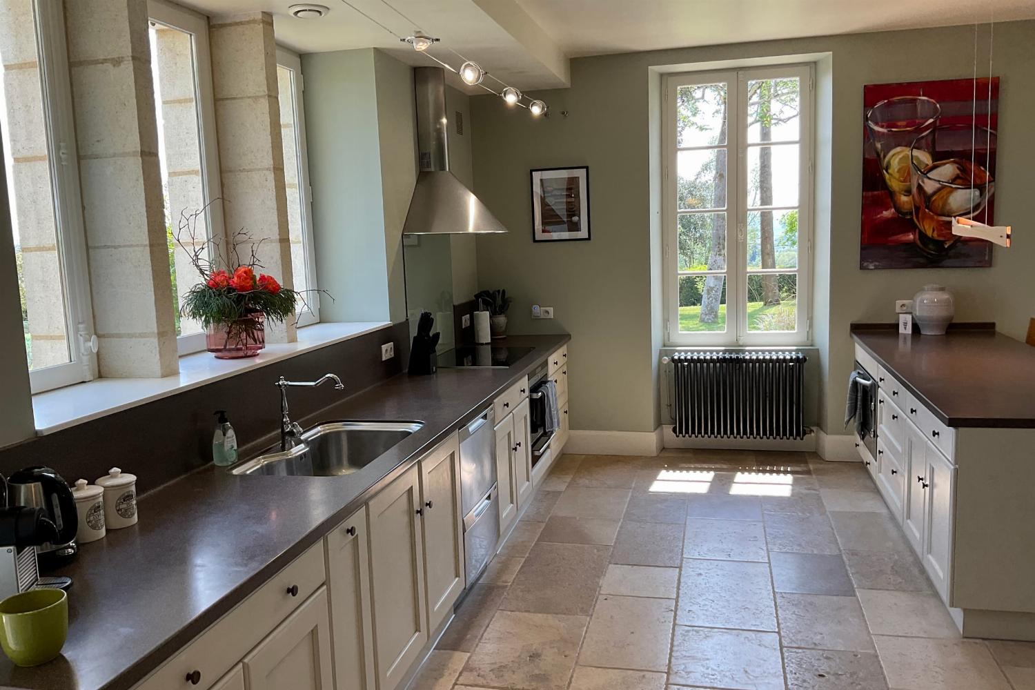 Kitchen | Rental accommodation in Nouvelle-Aquitaine