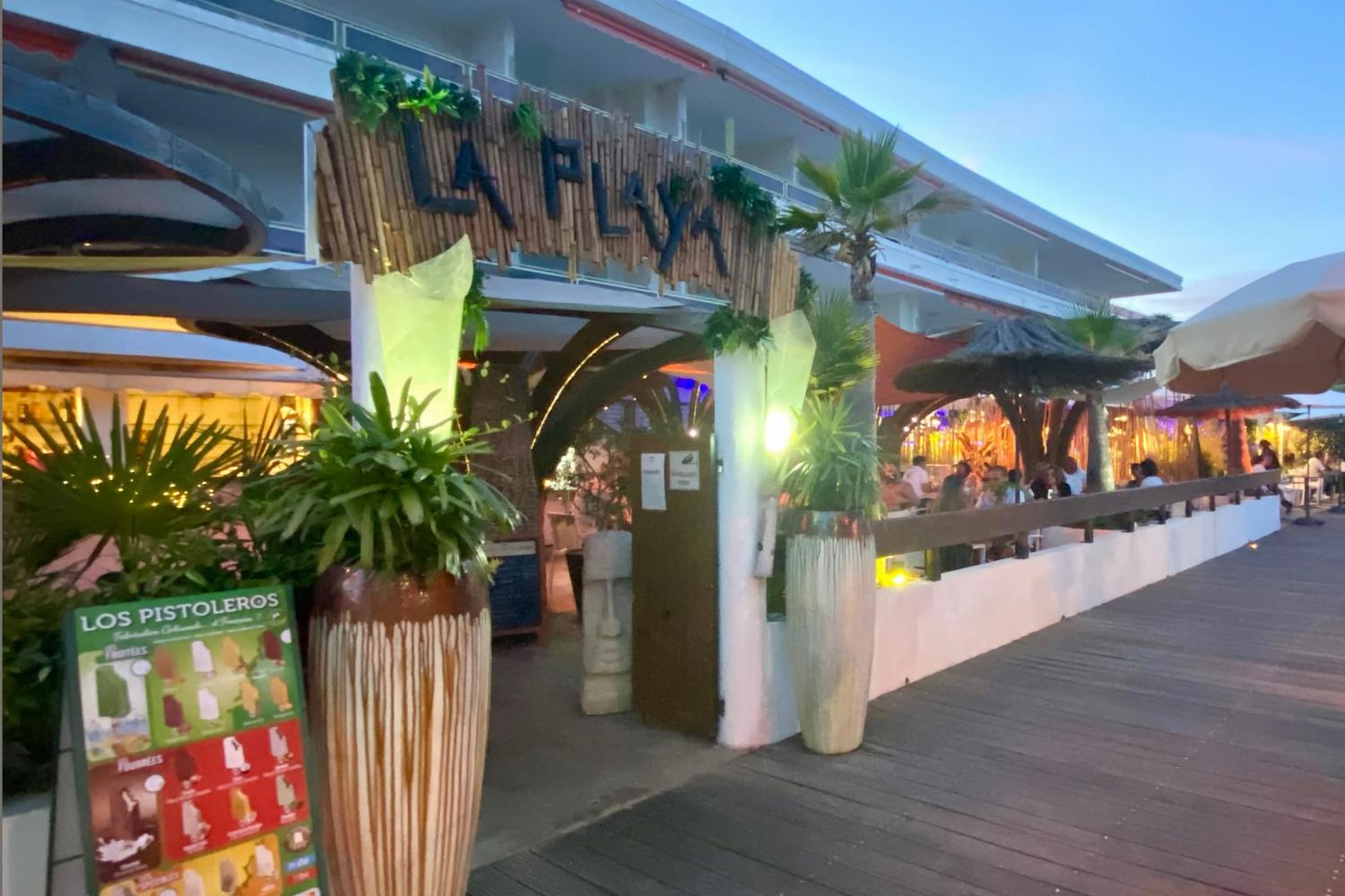 Beach bar in Provence