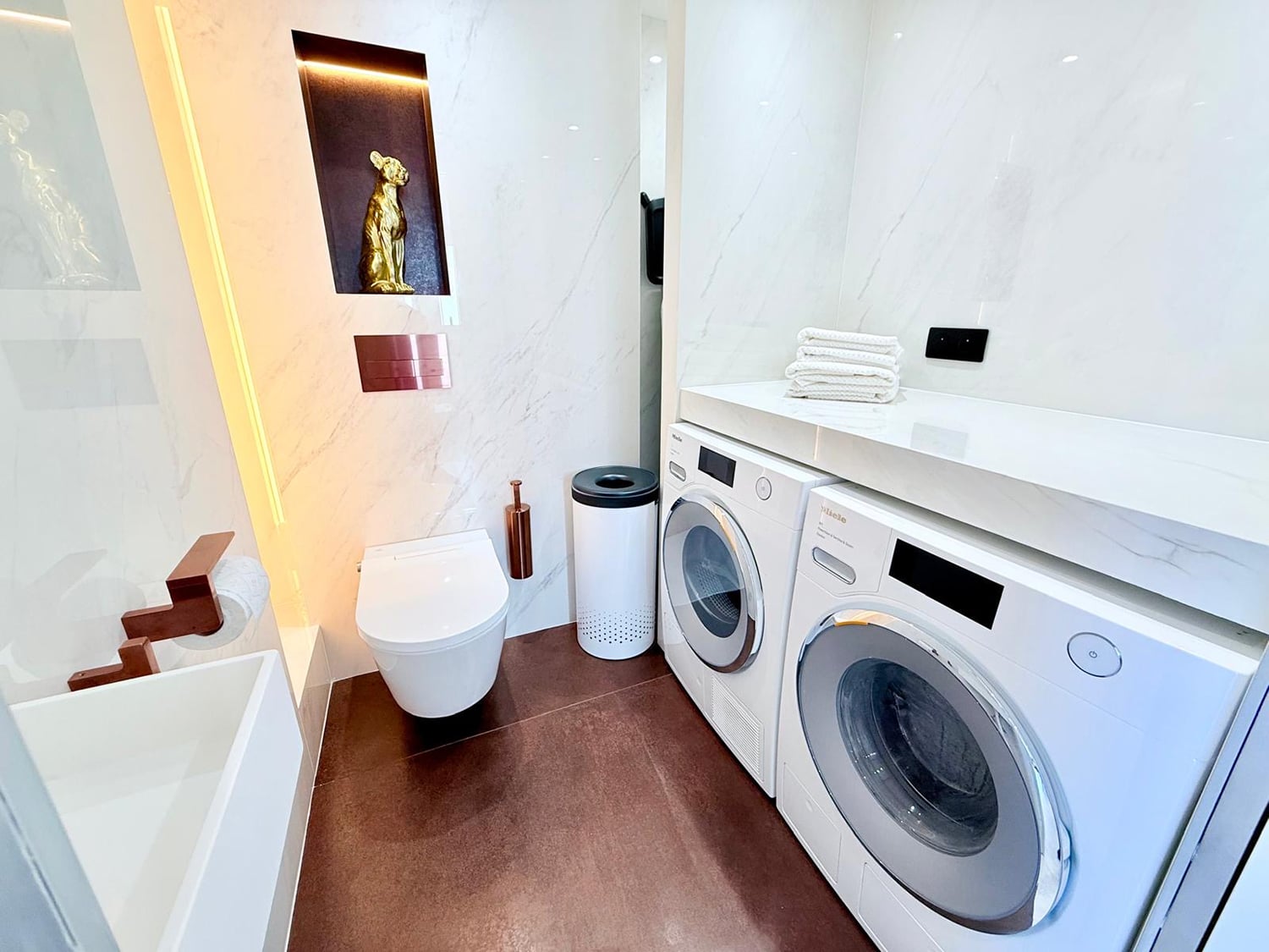 Bathroom | Vacation apartment in Provence