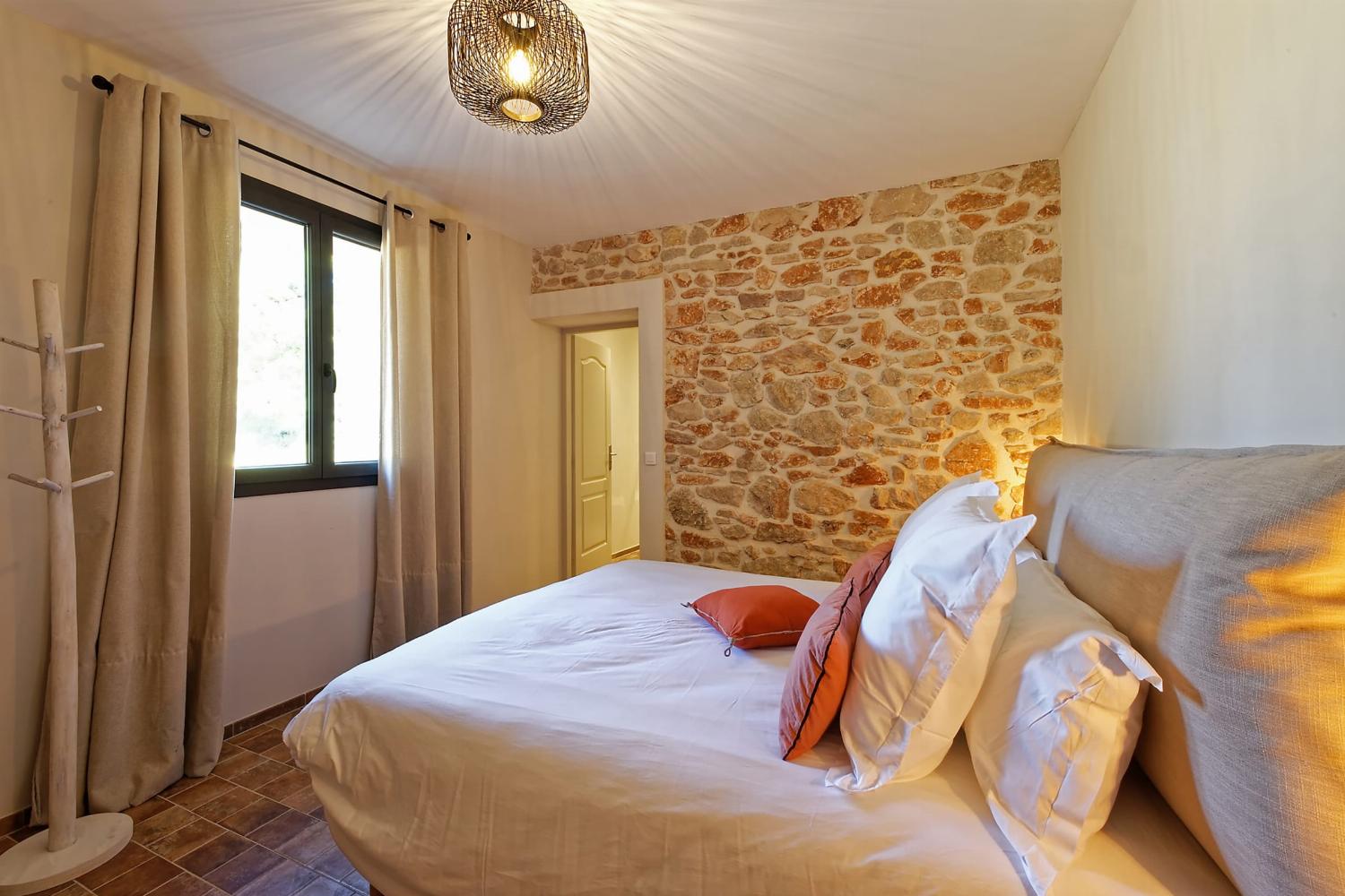 Bedroom | Provence holiday home