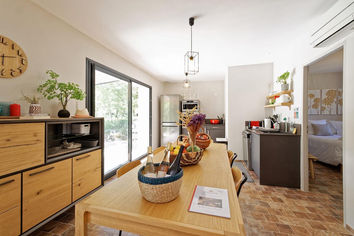 Dining room | Provence holiday home