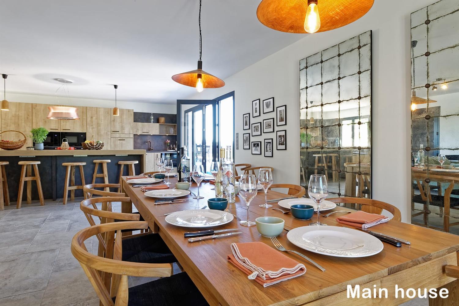 Dining room | Holiday home in Provence