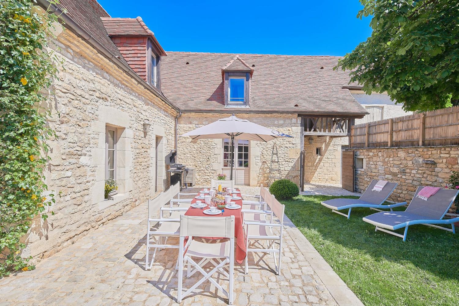 Terrasse pour les repas