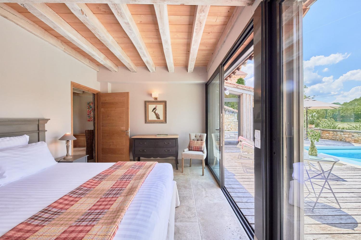 Bedroom | Rental home in Dordogne