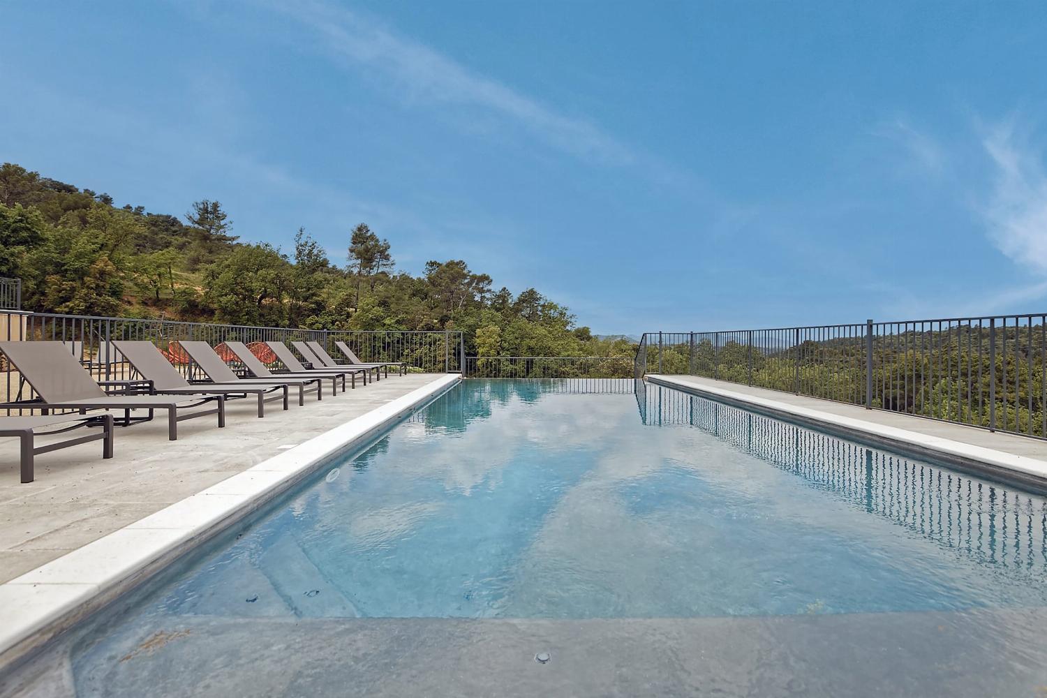 Private pool